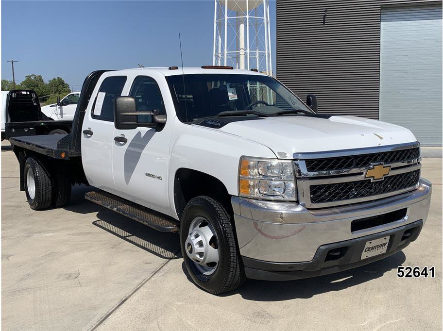 Used 2013 Chevrolet Silverado 3500 W/T w/ Skid Plate Package AWD/4WD image 3