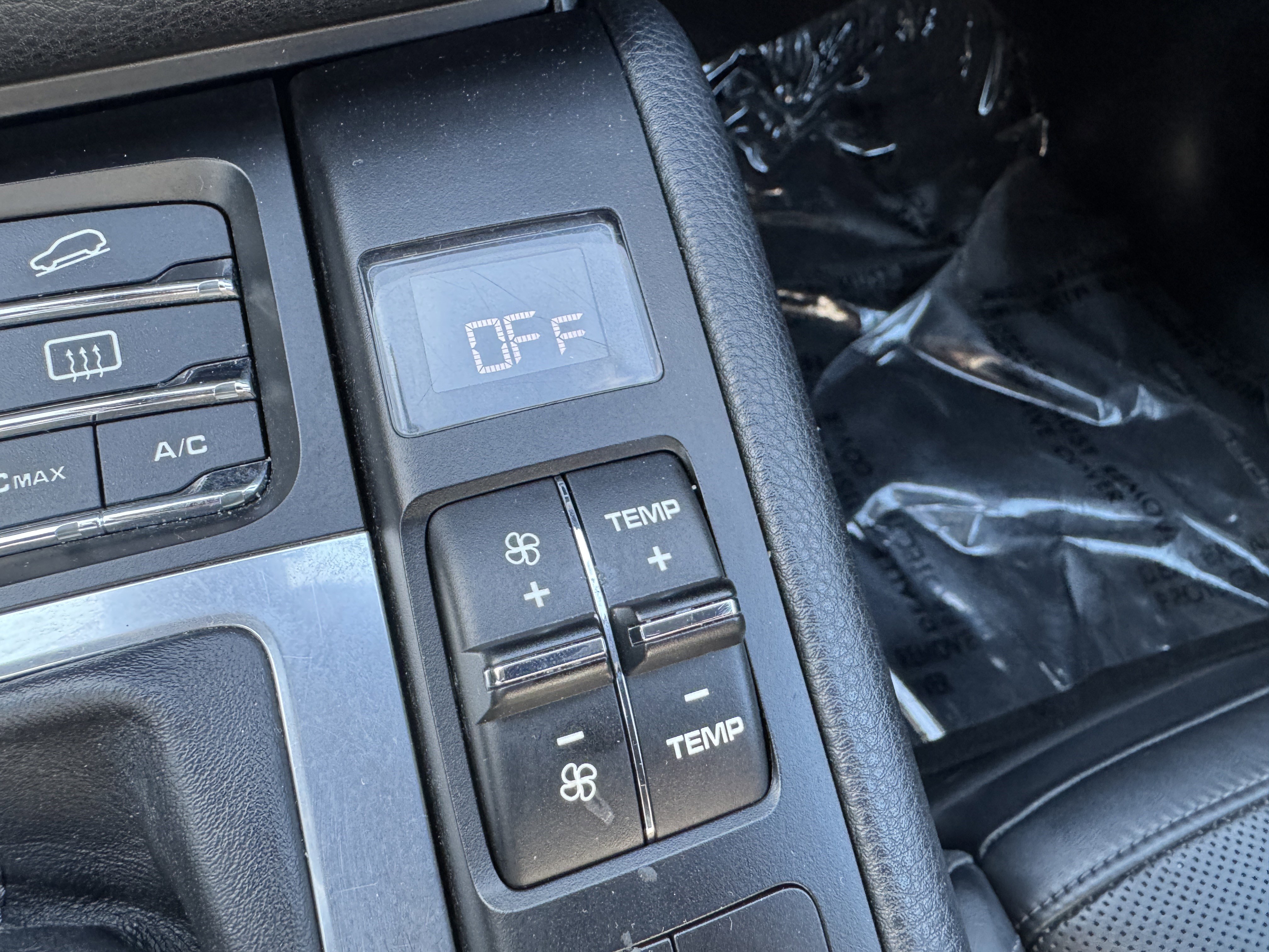 Used 2017 Porsche Macan AWD/4WD image 33