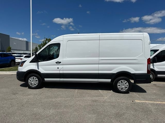 Used 2023 Ford E-Transit Medium Roof RWD image 6
