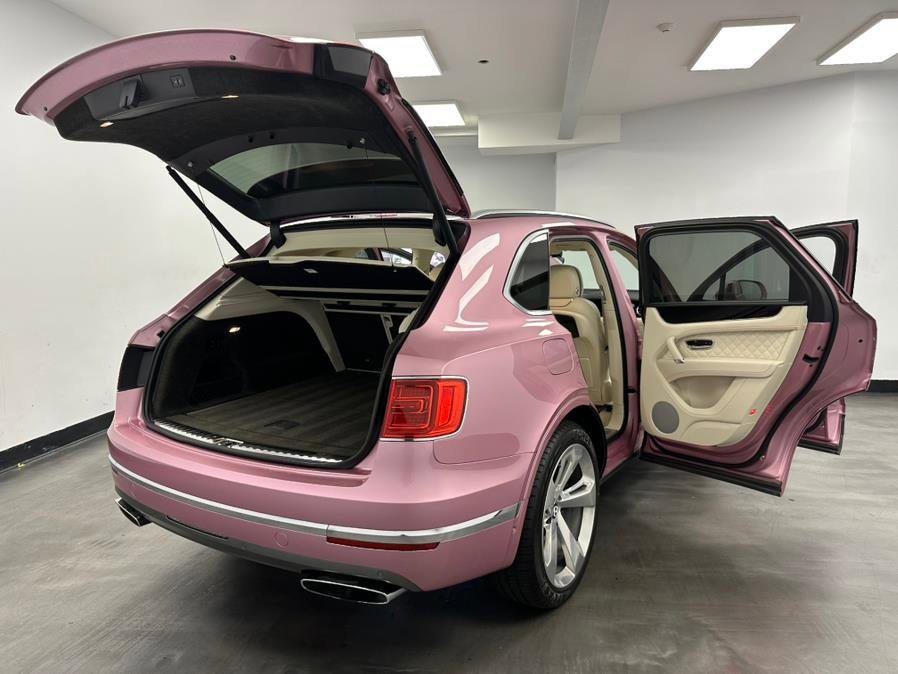 Used 2018 Bentley Bentayga image 22