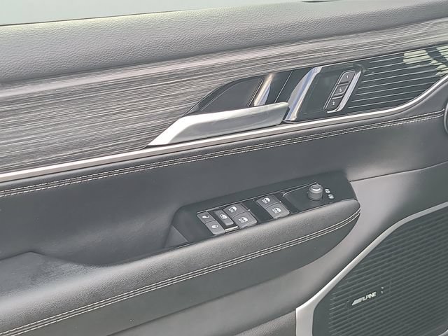 Used 2024 Jeep Wagoneer Series II w/ Flexible Seating Group RWD image 20