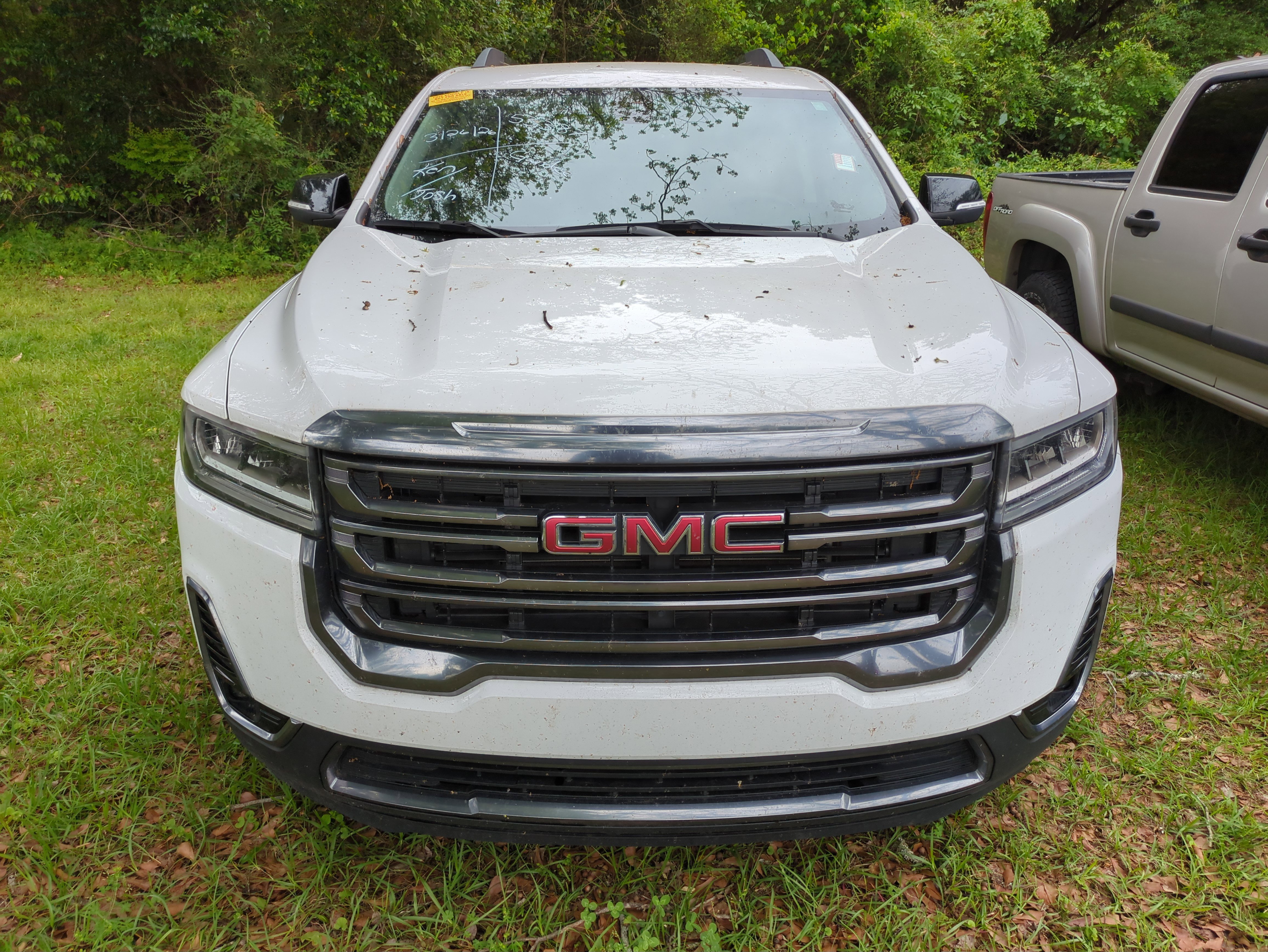 Used 2023 GMC Acadia AT4 image 2