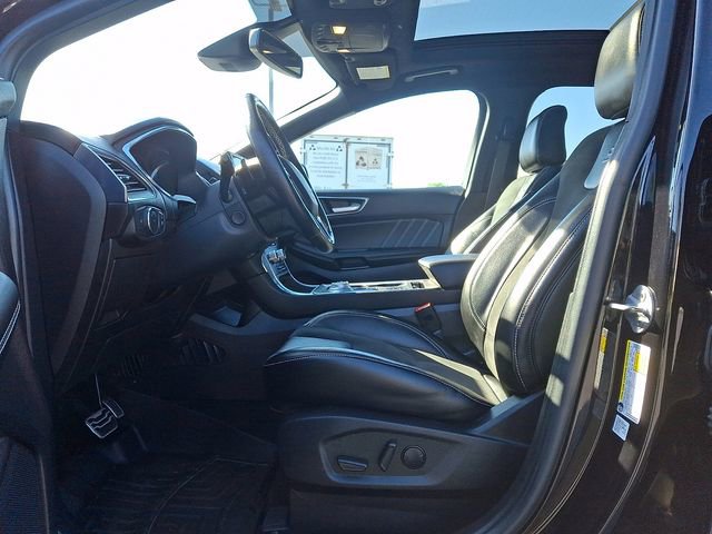 Used 2021 Ford Edge ST w/ Equipment Group 401A AWD/4WD image 15