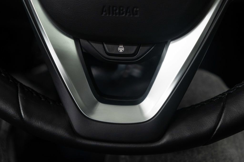 Used 2024 BMW 330e xDrive image 20