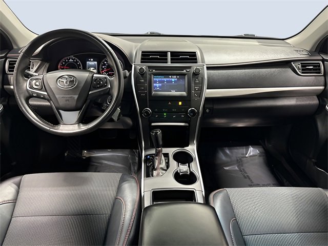 Used 2017 Toyota Camry SE image 13