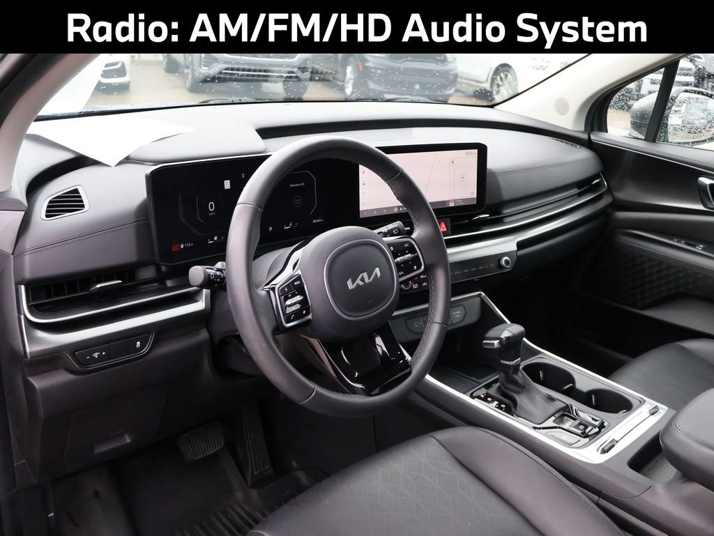 Used 2025 Kia Carnival SX FWD image 5