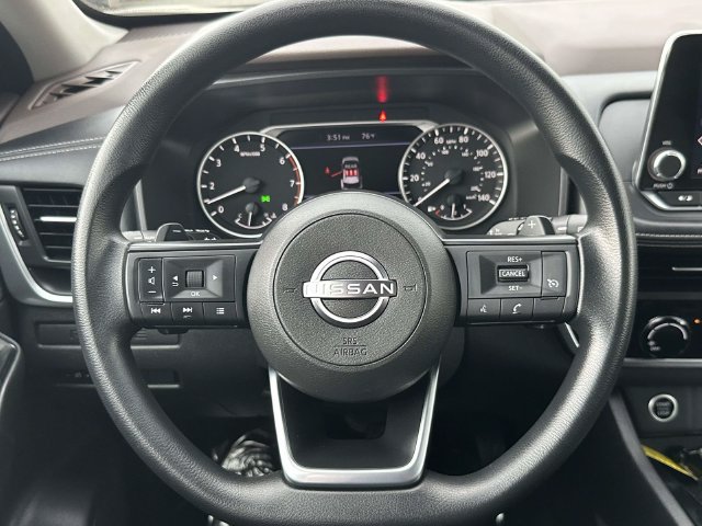 Used 2023 Nissan Rogue S AWD/4WD image 22