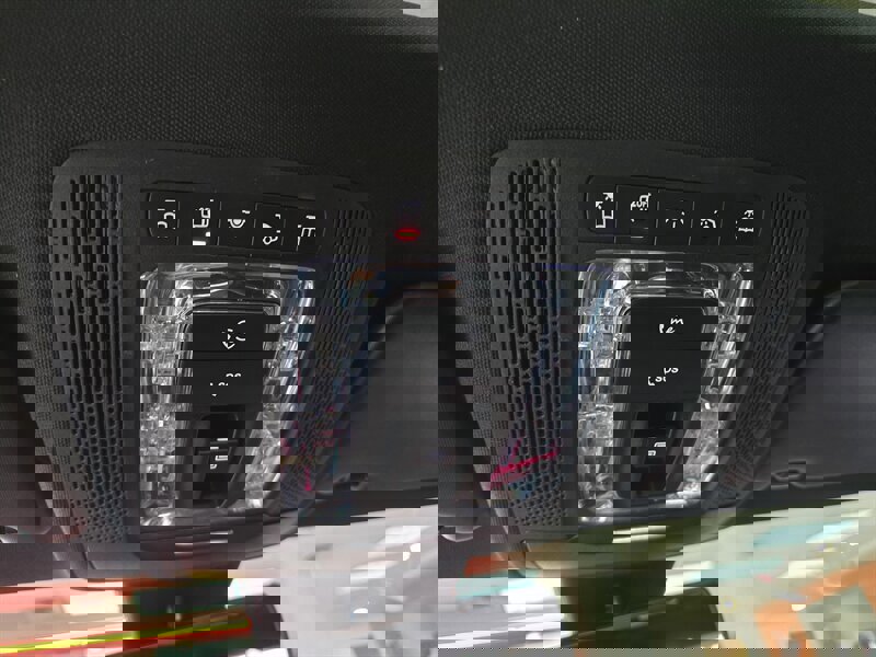 Used 2020 Mercedes-Benz CLA 250 image 27