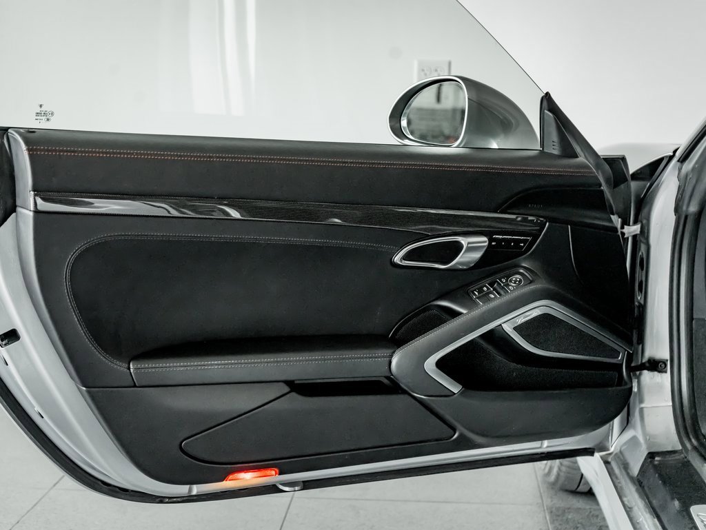 Used 2019 Porsche 911 Turbo S image 12
