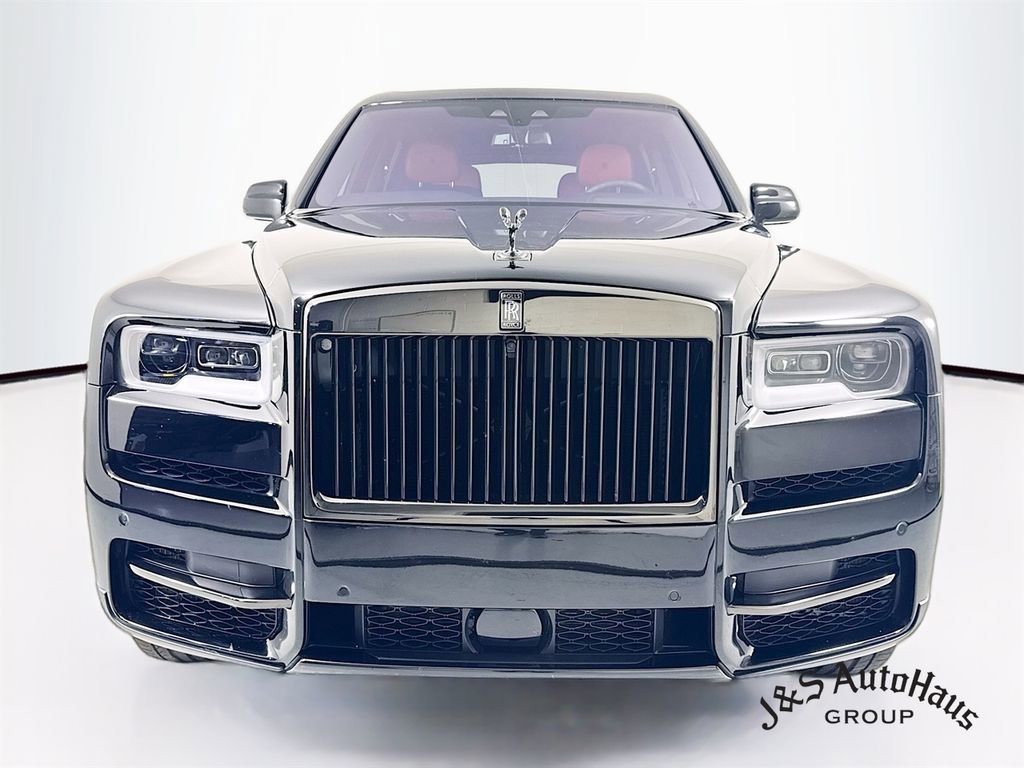 Used 2022 Rolls-Royce Cullinan Black Badge w/ Dark Exterior Package image 3