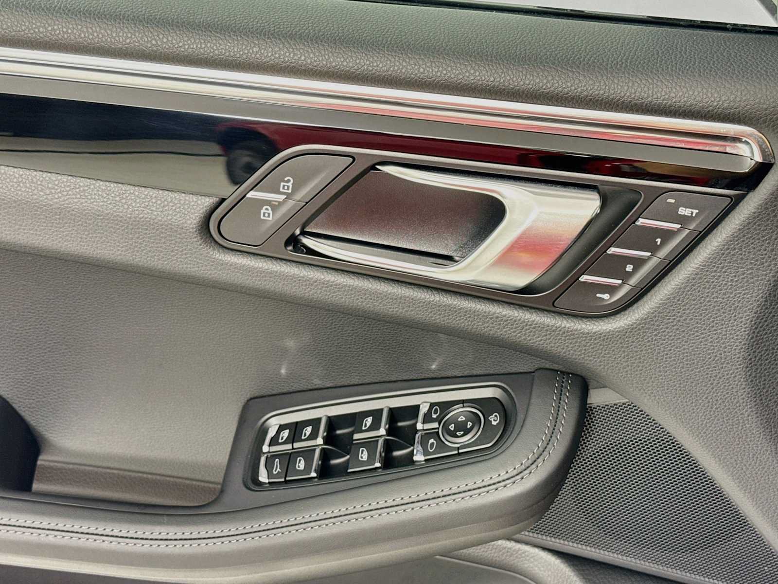 New 2026 Porsche Macan Turbo AWD/4WD image 11