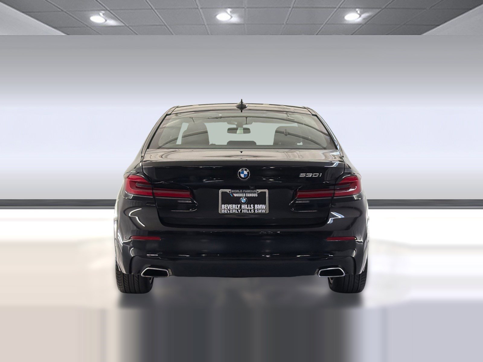 Used 2023 BMW 530i w/ Convenience Package RWD image 9