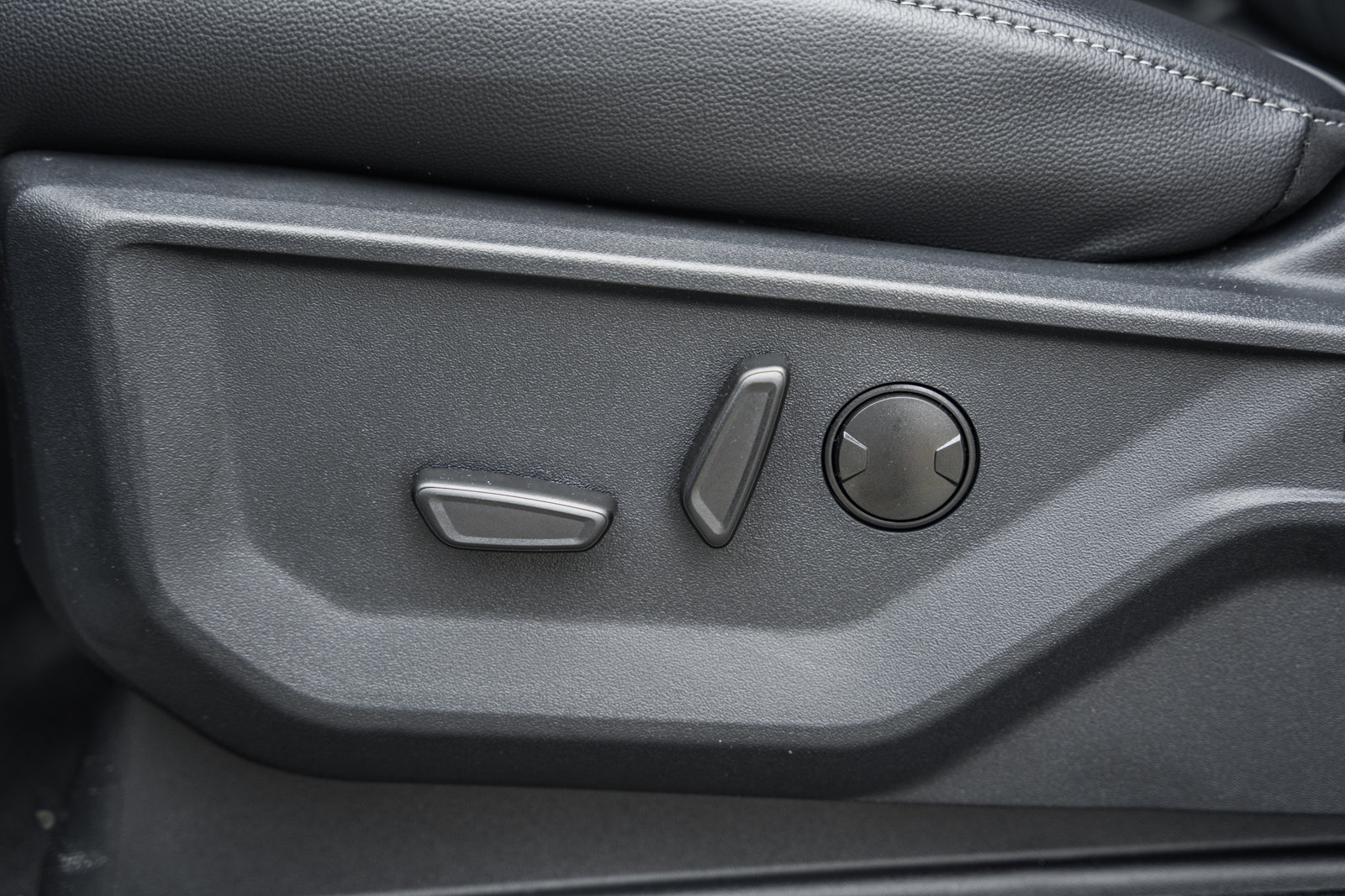 New 2026 Ford F150 Lariat w/ Equipment Group 501A Mid image 41