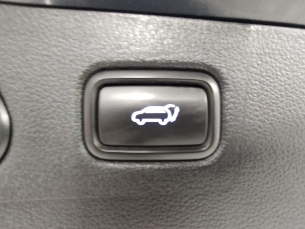 Used 2021 Hyundai Tucson Ultimate w/ Cargo Package image 20