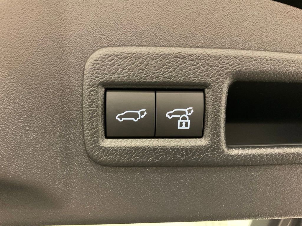 New 2026 Subaru Solterra image 26