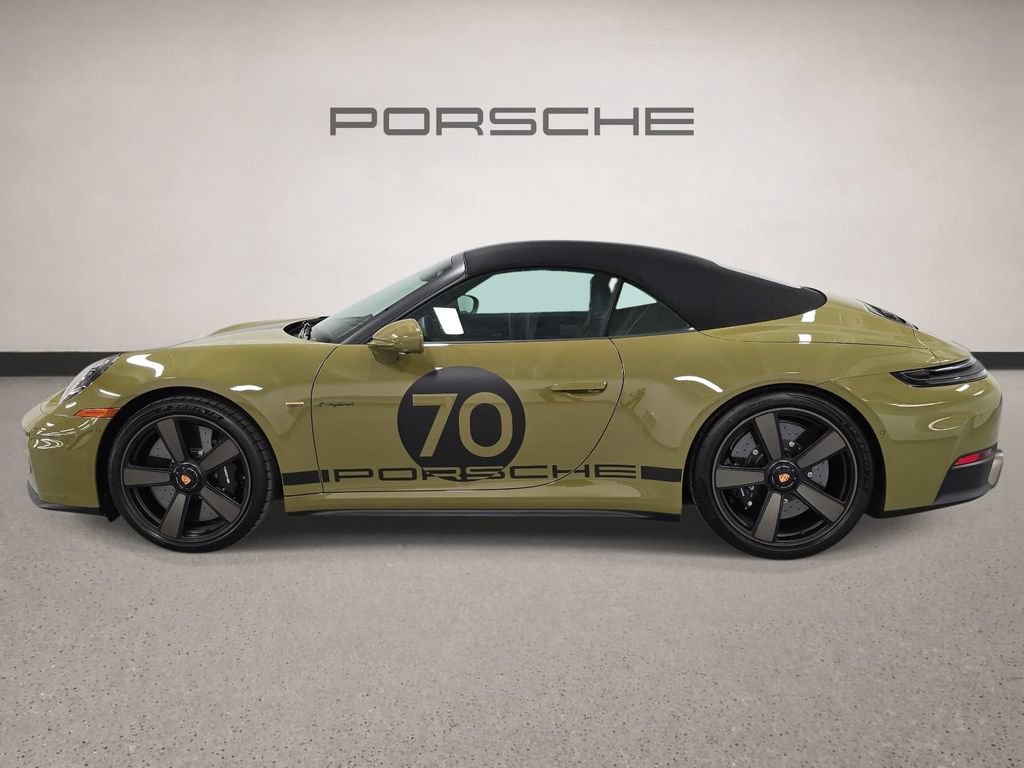 New 2026 Porsche 911 GTS RWD image 2