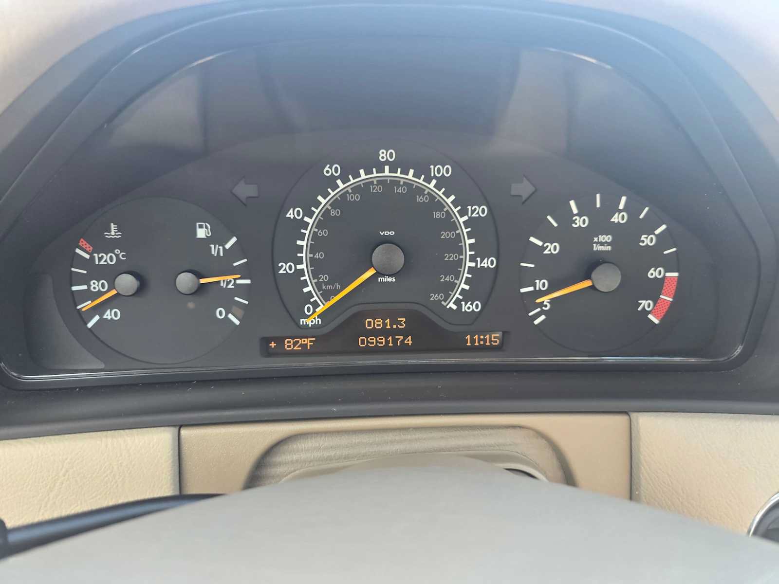 Used 1999 Mercedes-Benz E 320 Sedan image 25
