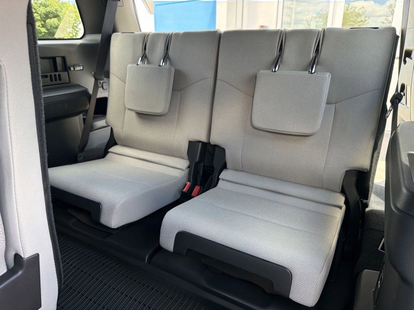 Used 2025 Toyota 4Runner SR5 RWD image 22