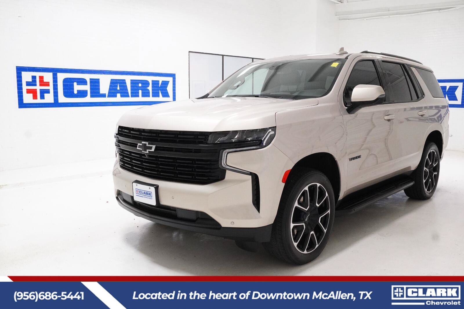 Used 2024 Chevrolet Tahoe RST w/ Luxury Package RWD image 1