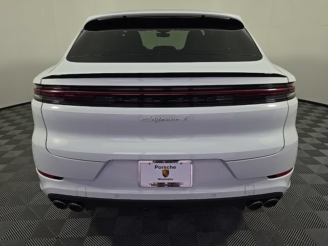 New 2025 Porsche Cayenne S AWD/4WD image 6