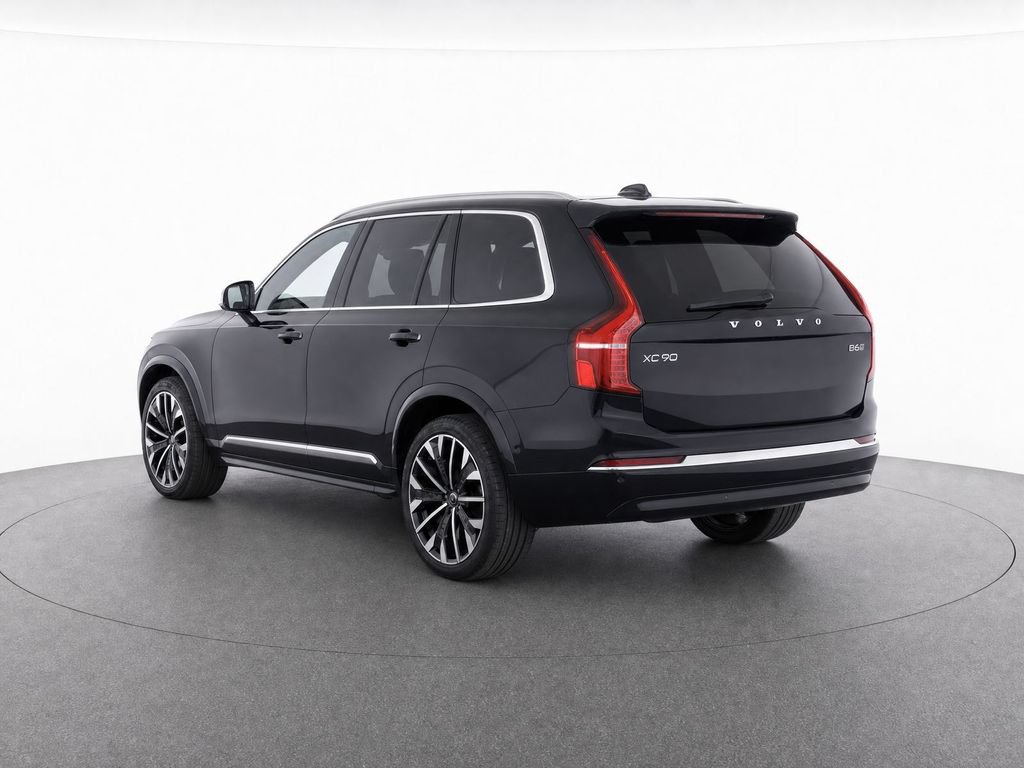 Certified 2026 Volvo XC90 B6 Ultra AWD/4WD image 3