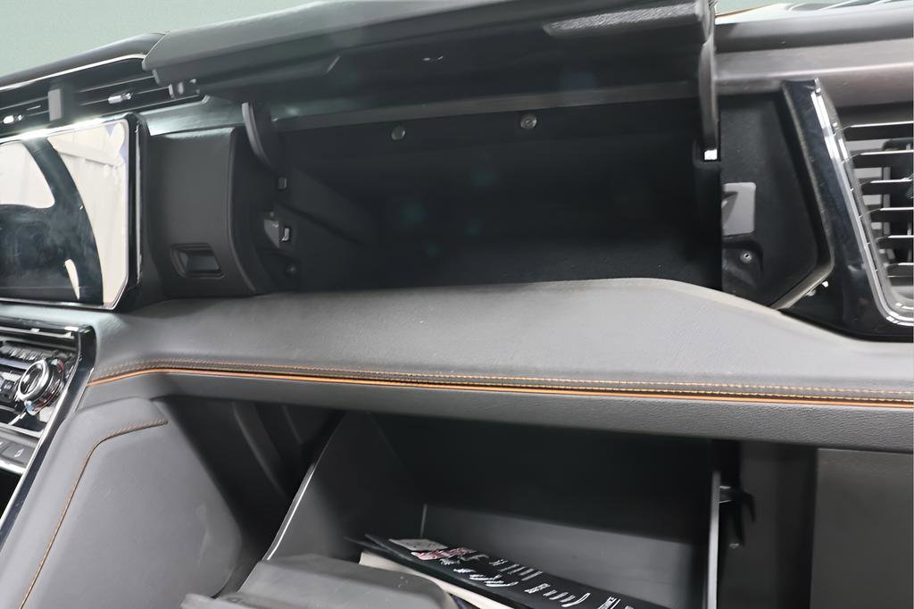 Used 2025 GMC Sierra 2500 AT4 w/ AT4 Premium Plus Package image 29