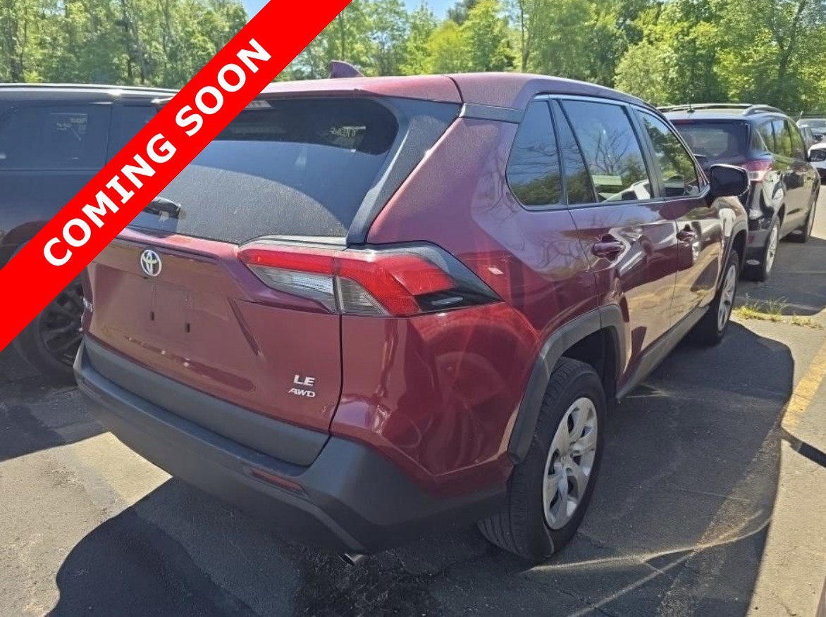 Used 2022 Toyota RAV4 LE AWD/4WD image 5