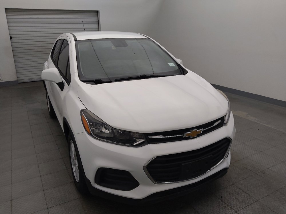 Used 2020 Chevrolet Trax LS w/ Tint and Cruise Package FWD image 14