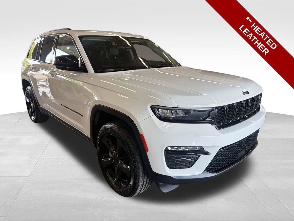 Used 2024 Jeep Grand Cherokee Limited w/ Black Appearance Package AWD/4WD image 10