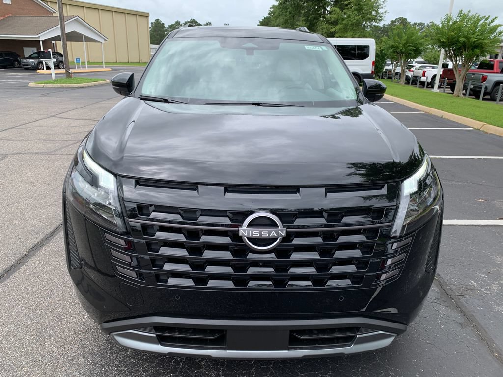 New 2026 Nissan Pathfinder SL w/ SL Premium Package FWD image 3