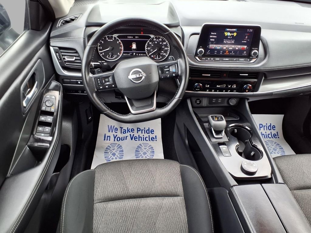 Used 2025 Nissan Rogue SV AWD/4WD image 4