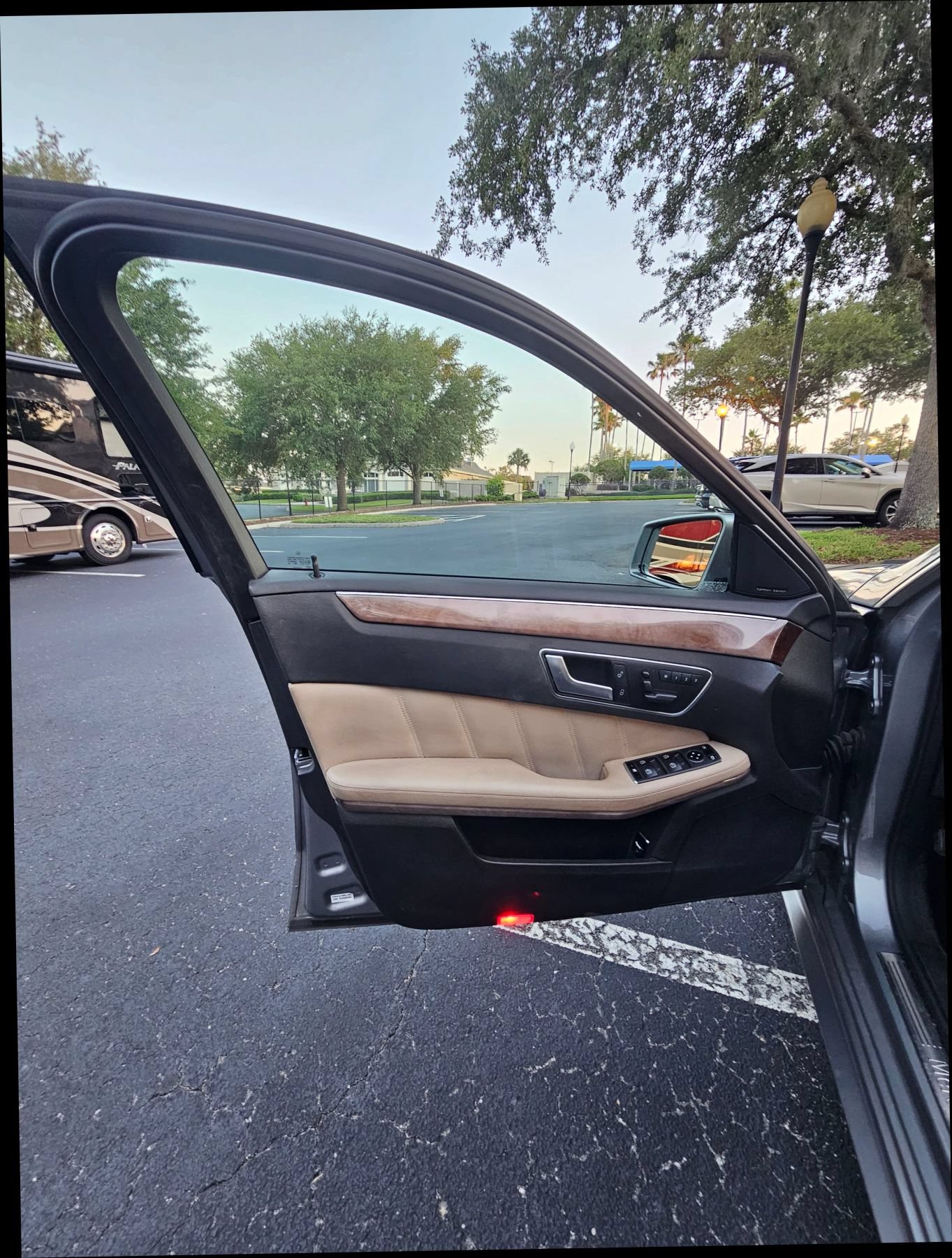 Used 2012 Mercedes-Benz E 350 Sedan image 25