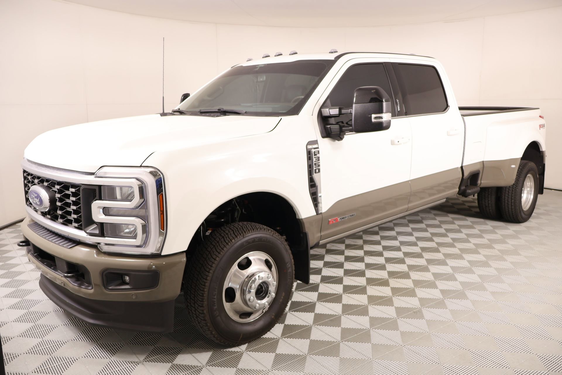 Used 2026 Ford F350 King Ranch AWD/4WD image 11