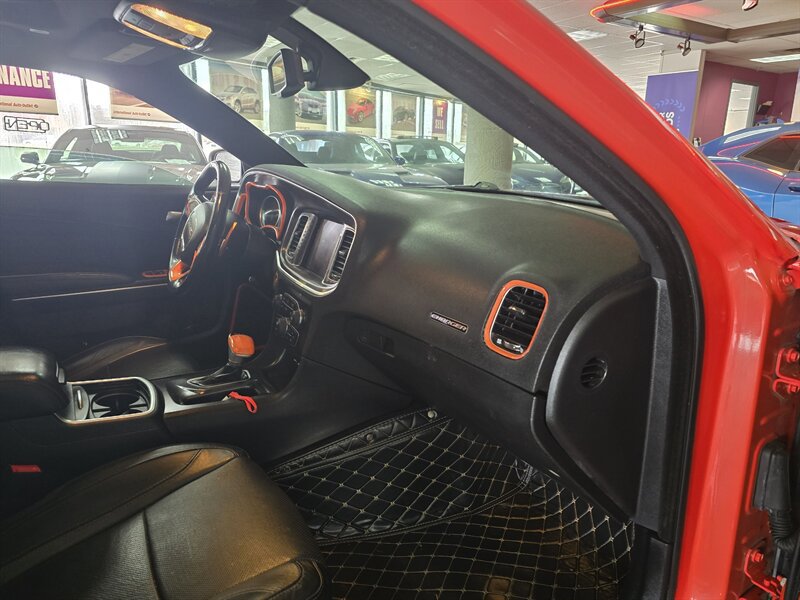 Used 2017 Dodge Charger R/T w/ Plus Group RWD image 14