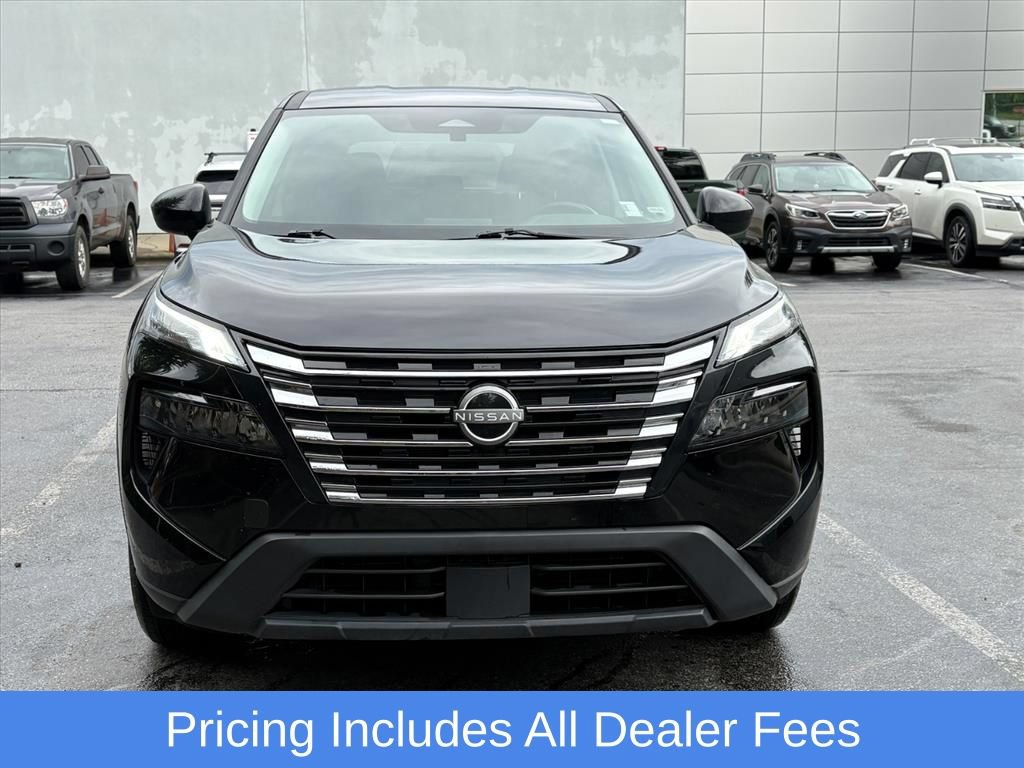 Certified 2025 Nissan Rogue SV FWD image 4