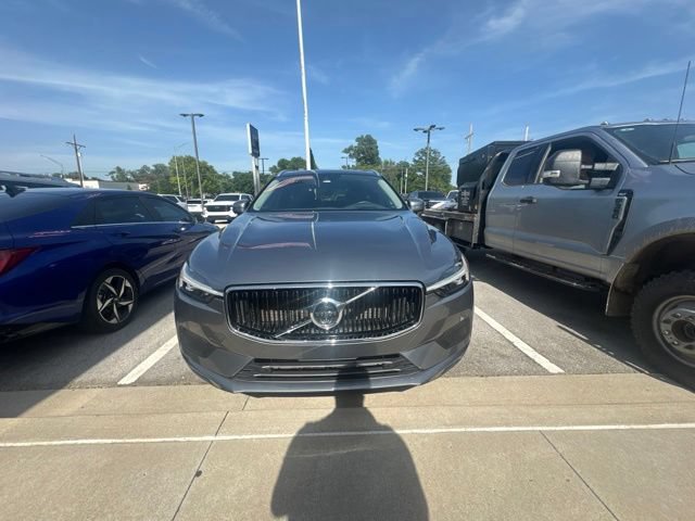 Used 2021 Volvo XC60 T5 Momentum w/ Advanced Package