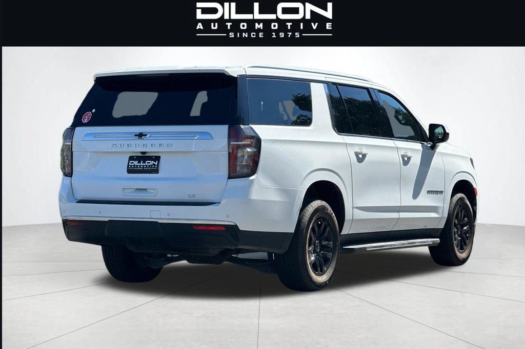 Used 2024 Chevrolet Suburban LT AWD/4WD image 4