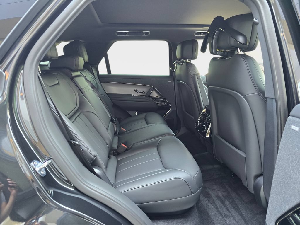 New 2026 Land Rover Range Rover Sport SE AWD/4WD image 11