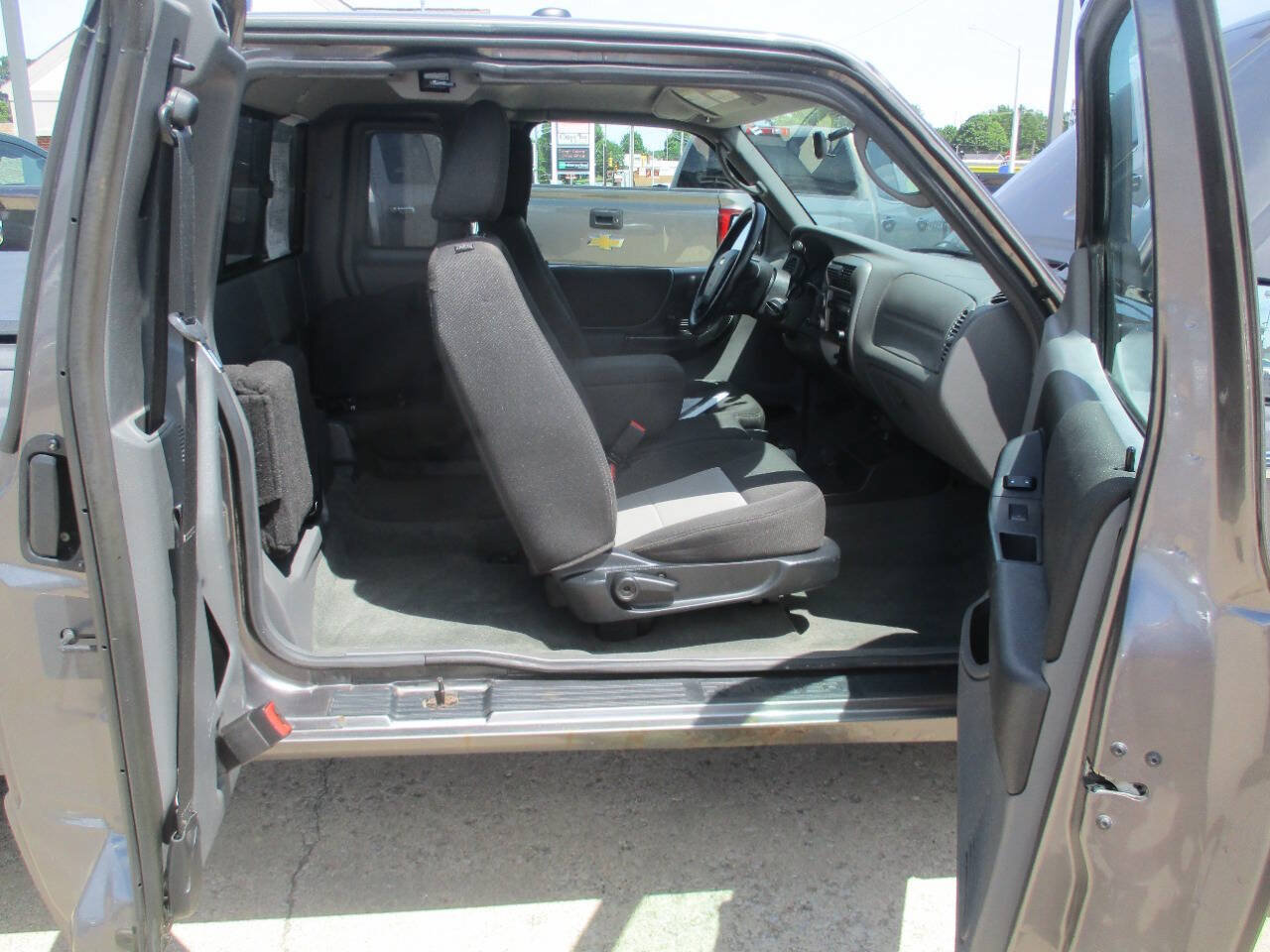 Used 2011 Ford Ranger XLT AWD/4WD image 30