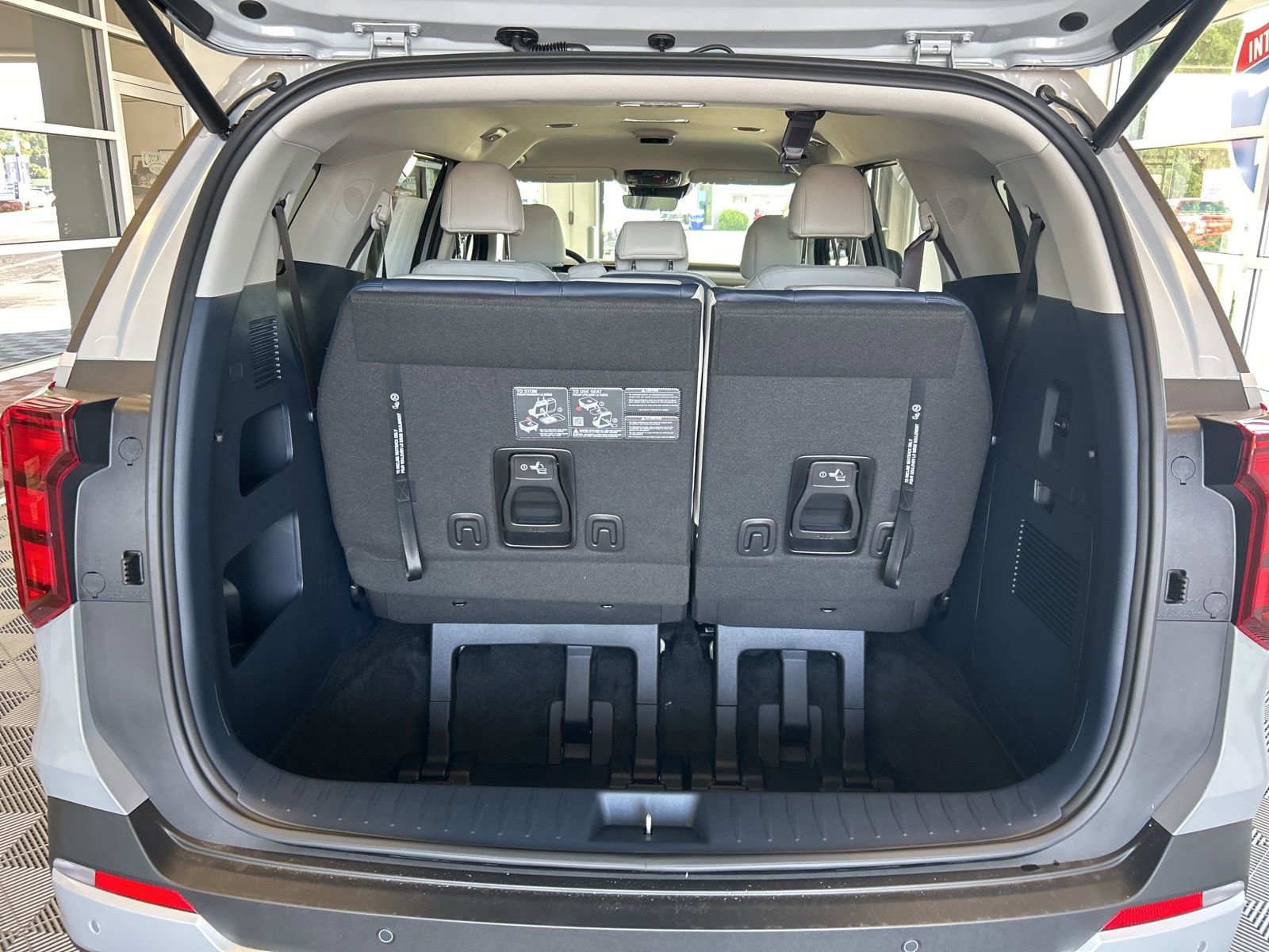 New 2026 Kia Carnival EX image 11