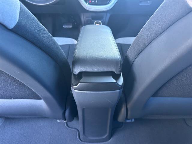 Used 2020 Chevrolet Bolt LT FWD image 27