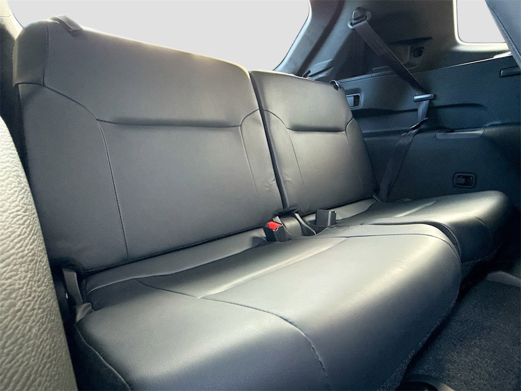 New 2025 Mitsubishi Outlander SE image 29