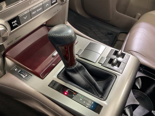 Used 2017 Lexus GX 460 AWD/4WD image 21