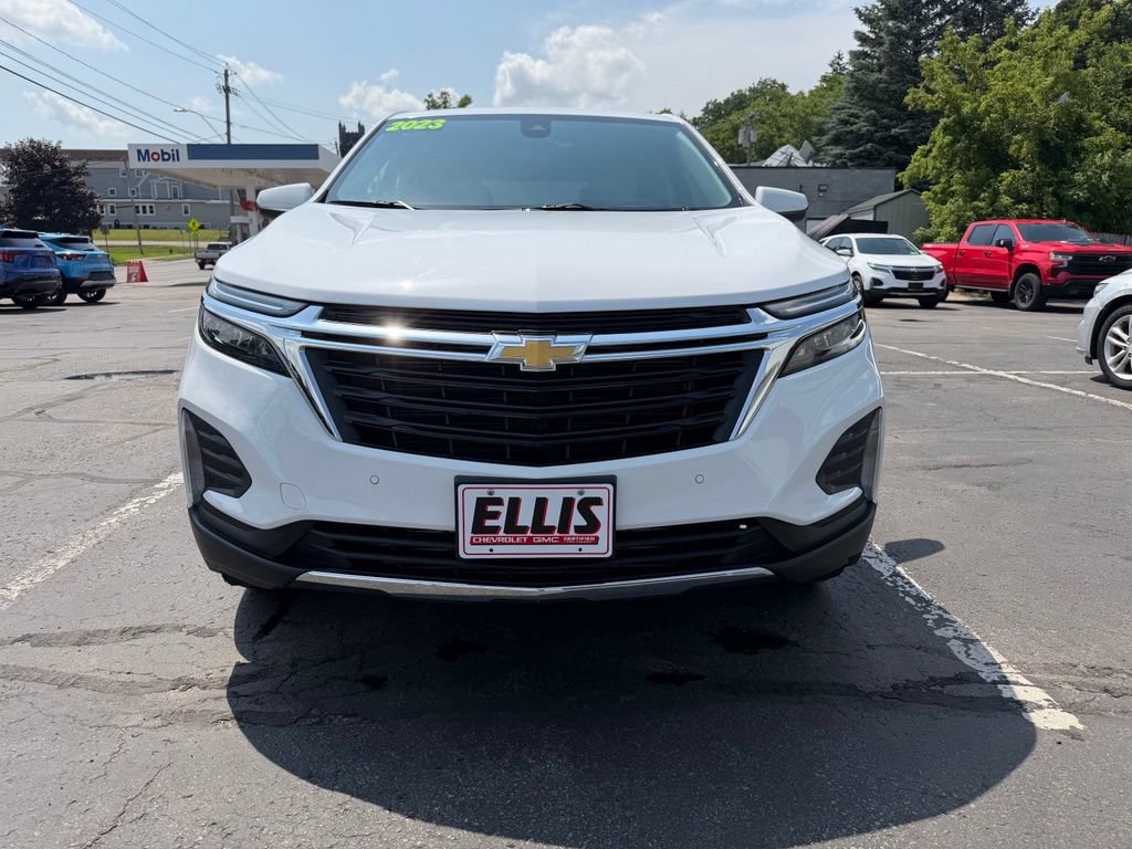Used 2023 Chevrolet Equinox LT AWD/4WD image 2