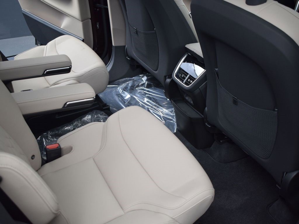 New 2025 Volvo EX90 Ultra image 16