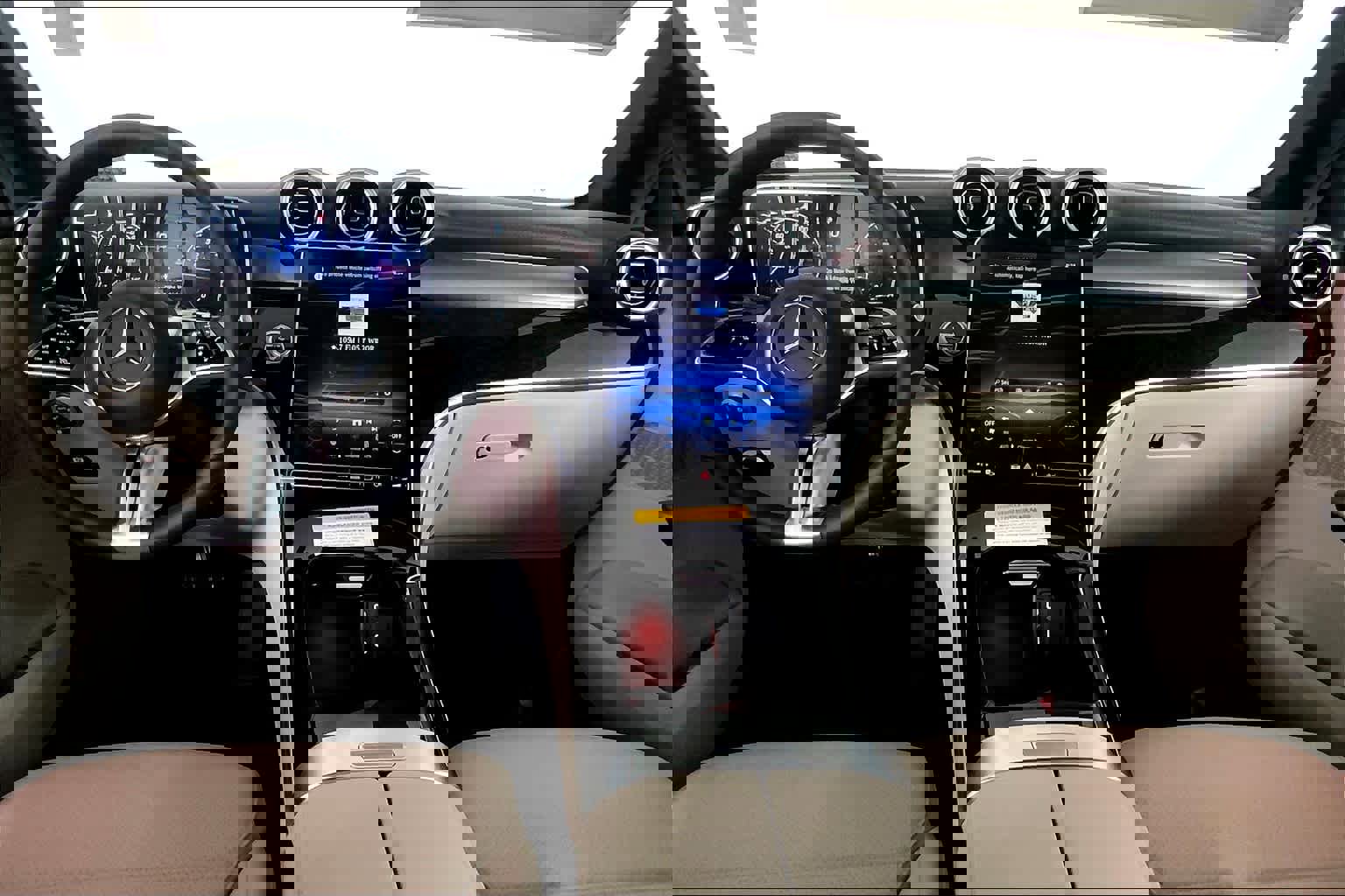 New 2025 Mercedes-Benz GLC 300 GLC 300 image 8