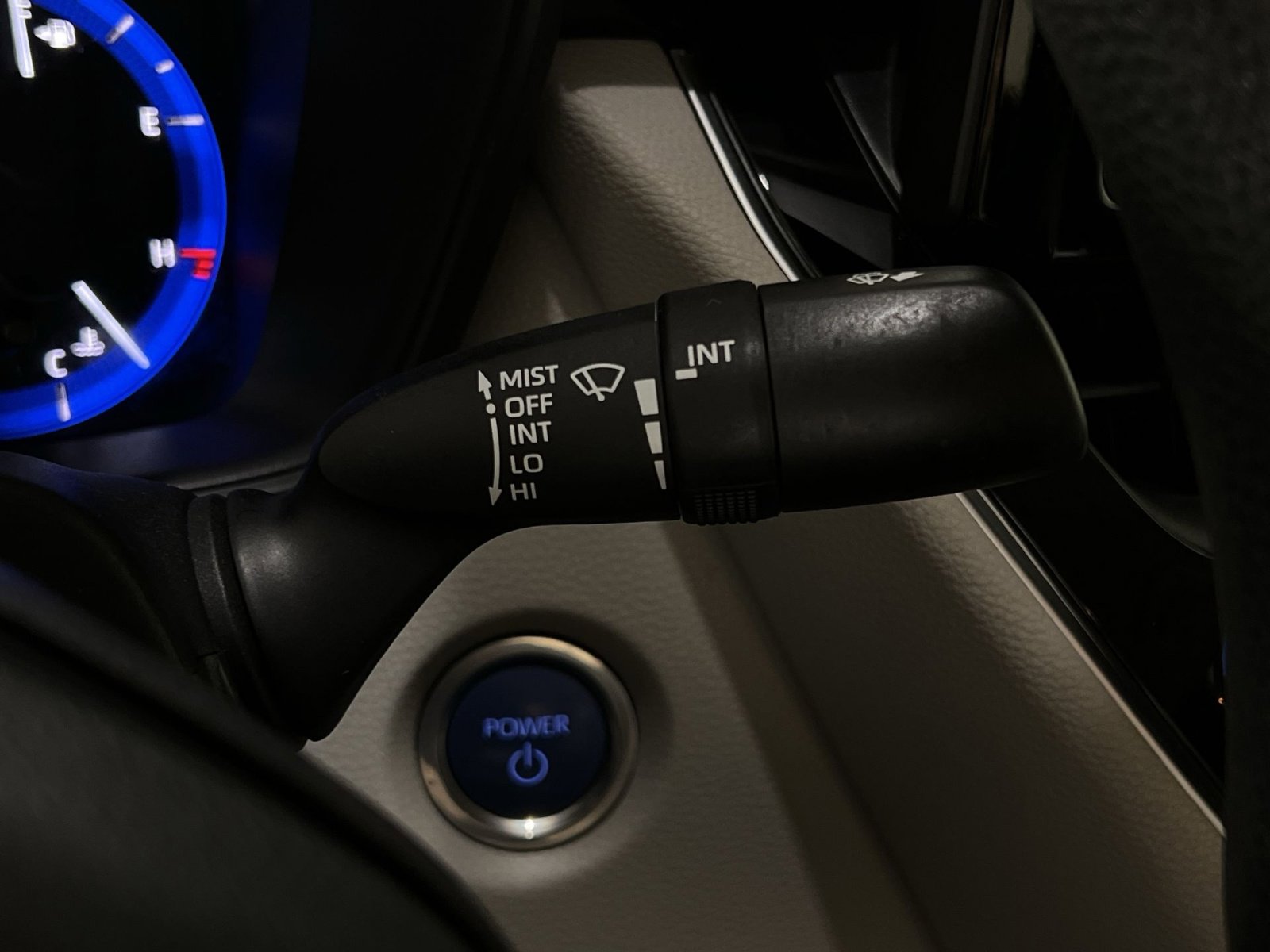 Used 2022 Toyota Corolla LE FWD image 36