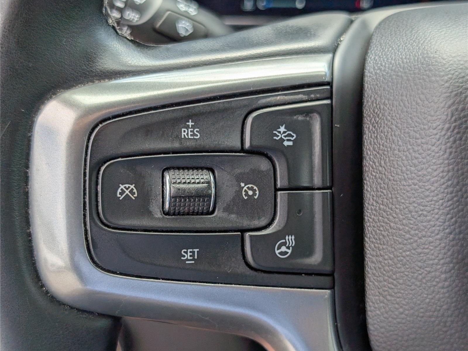 Used 2023 Chevrolet Silverado 1500 LT AWD/4WD image 21