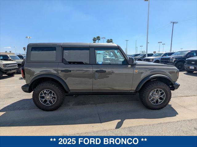 New 2025 Ford Bronco Badlands AWD/4WD image 6