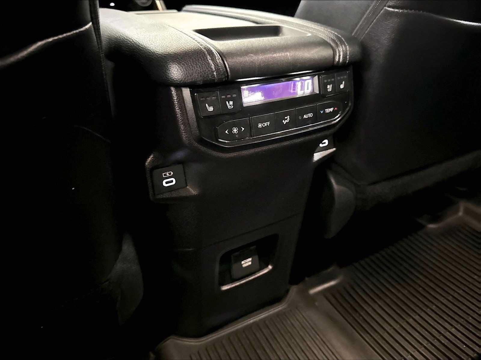 Used 2025 Toyota Grand Highlander AWD Hybrid image 30